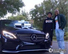 只有7000公里是开放的。这辆豪华车生病