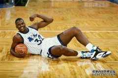 姚明科比艾弗森与奥尼尔的最佳阵容相