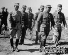 我们的火箭弹出现在战场上，反叛分子