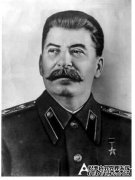 我们这个历史上最重要的四名军官，几