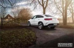 拿走它，这是吉利的SUV Coupe Ungueranced 