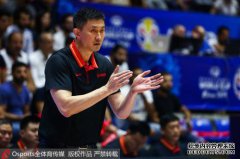 杜锋的情商真的很高，整场比赛从不失