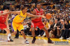 洛杉矶手表Aliza，Molly有兴趣与流行音乐