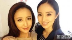 最近董伟的照片显示，脱掉结婚戒指的