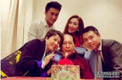 游戏之王何鸿燊是最受欢迎的女儿。他