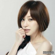 自从首次亮相以来，王新玲的17首金唱片