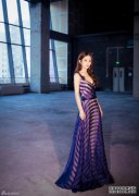 霍思妍白色礼服飘飘亮相的派对，最后