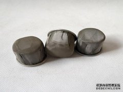 头部类型异常，右后斜头，前额和面部