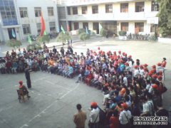 在学校门口卖什么样的零食就能在学校