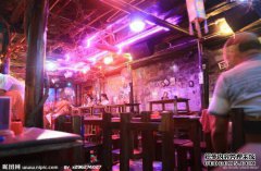 N宁号航母的生活非常方便。条形可以分